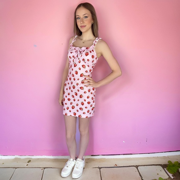 NEW Strawberry print dress pink dresses summer dress cute dresses fruit dress - Picture 2 of 3
